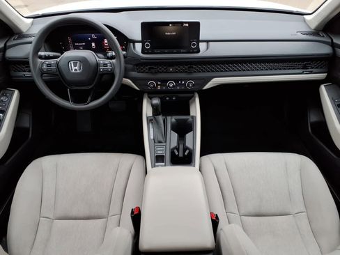 Certified 2023 Honda Accord LX image 10