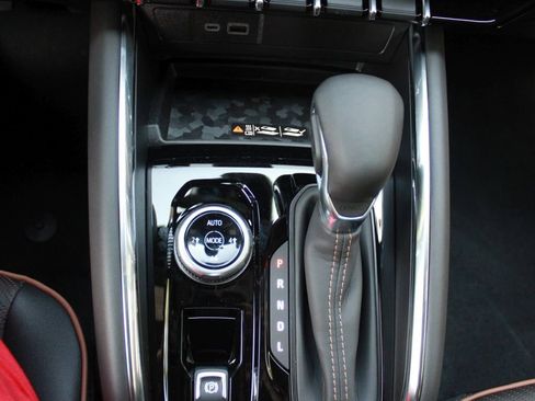 New 2025 GMC Canyon AT4 w/ Technology Plus Package image 27