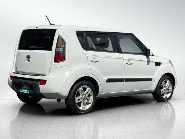 Used 2011 Kia Soul + w/ Audio Pkg FWD image 4