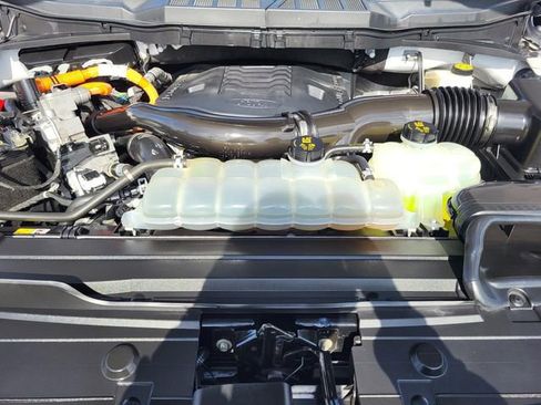 Used 2022 Ford F150 XLT w/ Equipment Group 301A Mid AWD/4WD image 28