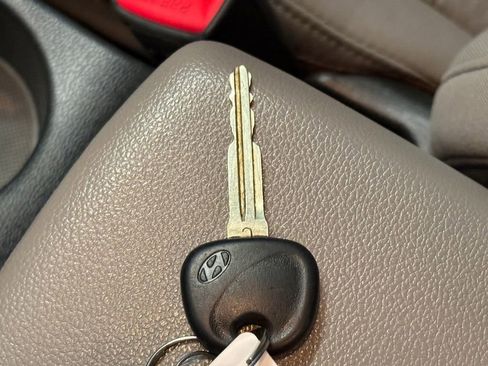 Used 2019 Hyundai Elantra SEL FWD image 17
