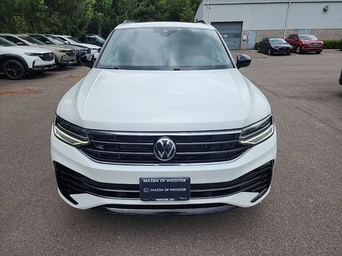 Used 2023 Volkswagen Tiguan SE R-Line AWD/4WD image 2