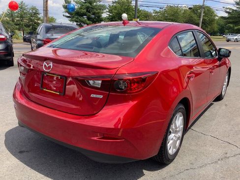 Used 2015 MAZDA MAZDA3 i Touring w/ Technology Package FWD image 7