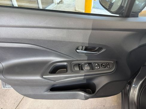 Used 2025 Nissan Versa SV FWD image 18