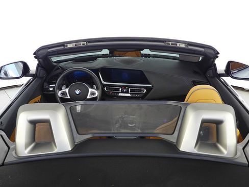 Used 2025 BMW Z4 M40i image 11