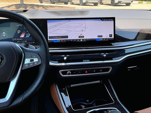 Used 2024 BMW X5 sDrive40i w/ Premium Package RWD image 6