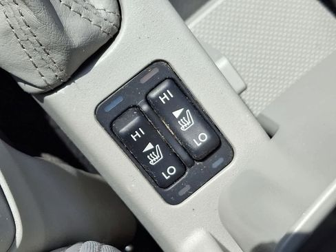 Used 2012 Subaru Forester 2.5X Premium w/ All-Weather Pkg image 24