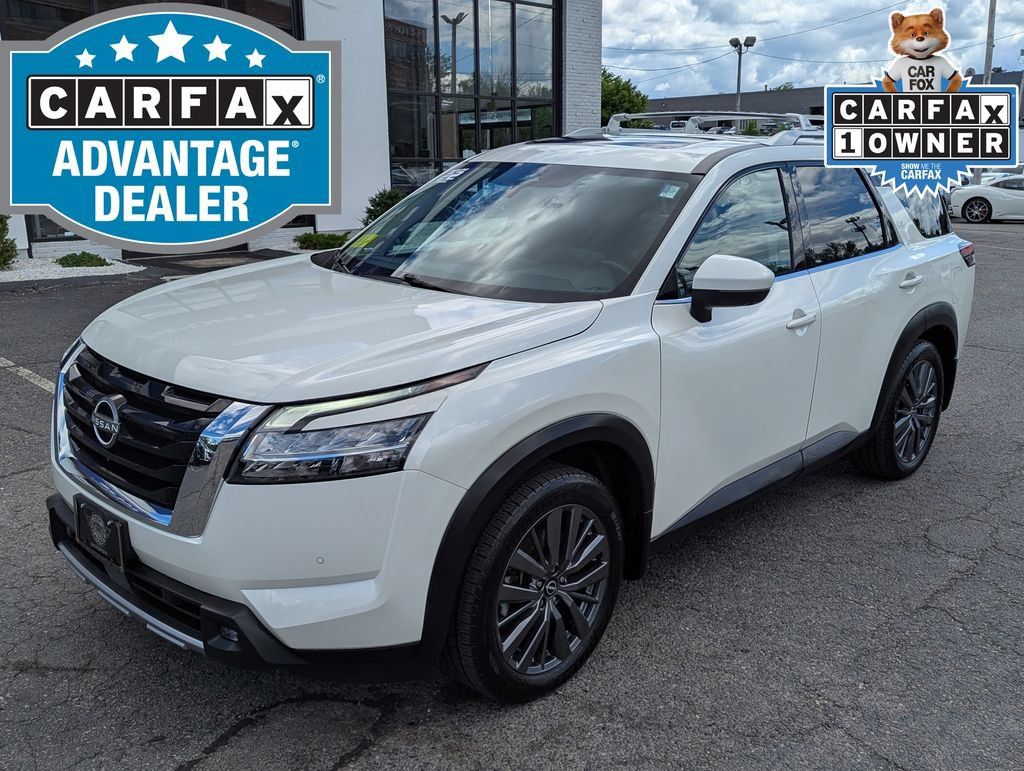 Used 2022 Nissan Pathfinder SL w/ SL Premium Package AWD/4WD image 2