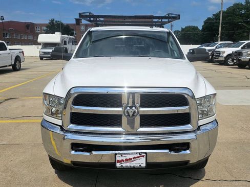 Used 2018 RAM 2500 Tradesman w/ Chrome Appearance Group AWD/4WD image 4