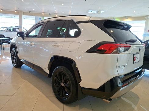 Certified 2023 Toyota RAV4 SE image 5