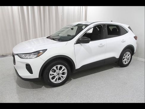 Used 2024 Ford Escape Active AWD/4WD image 3