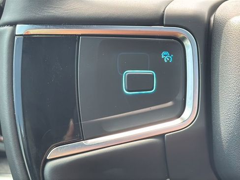 Certified 2025 Ford Expedition Tremor image 38