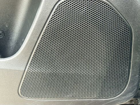 Used 2015 Jeep Cherokee Latitude image 23