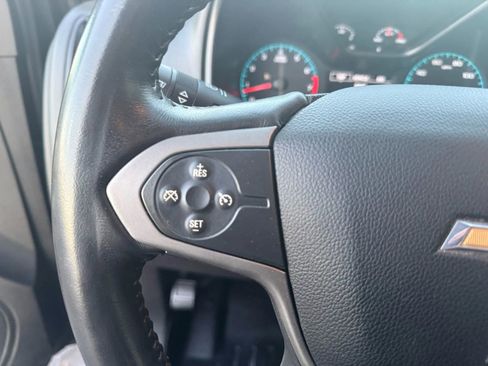 Used 2015 Chevrolet Colorado Z71 image 18