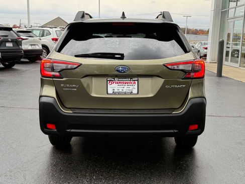 Certified 2025 Subaru Outback Premium w/ Popular Package #1A image 5