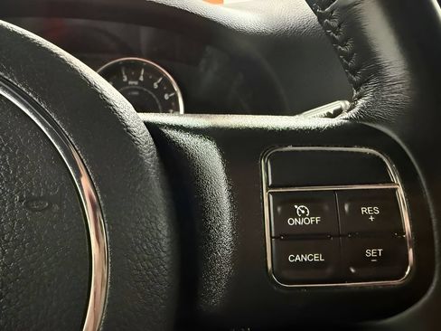 Used 2018 Jeep Wrangler Unlimited Sport S AWD/4WD image 19