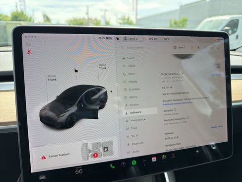 Used 2021 Tesla Model Y Long Range image 10