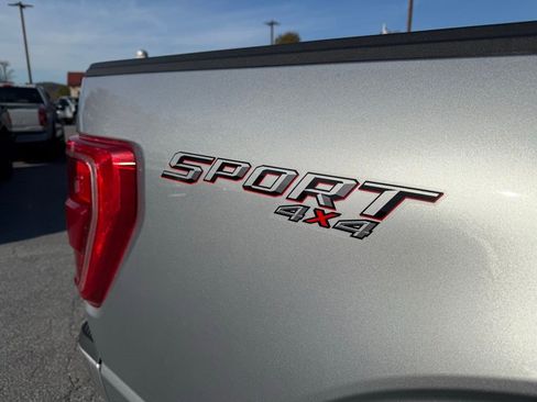 Used 2022 Ford F150 XLT w/ Equipment Group 302A High image 11