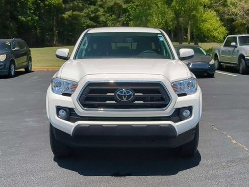 Used 2023 Toyota Tacoma SR5 RWD image 3