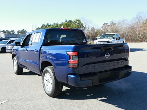 Used 2023 Nissan Frontier SV image 11