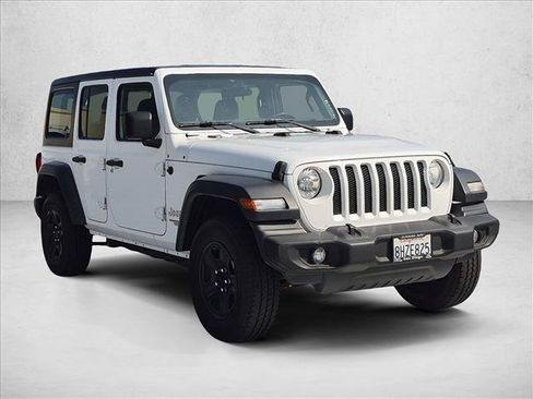 Used 2018 Jeep Wrangler Unlimited Sport AWD/4WD image 3