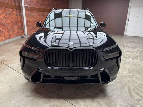 Used 2027 BMW X7 xDrive40i w/ M Sport Package AWD/4WD image 8