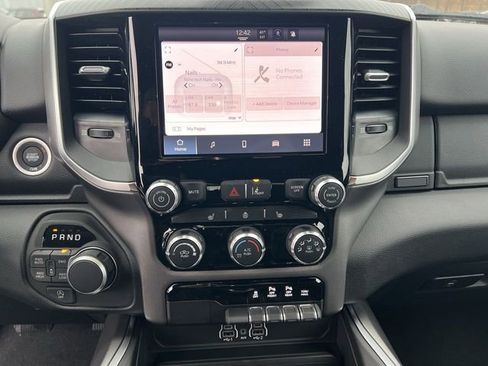 New 2026 RAM 1500 4x4 Crew Cab image 21