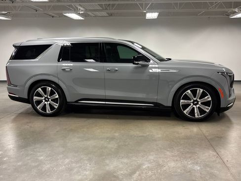 New 2026 Cadillac Escalade IQL Luxury image 20