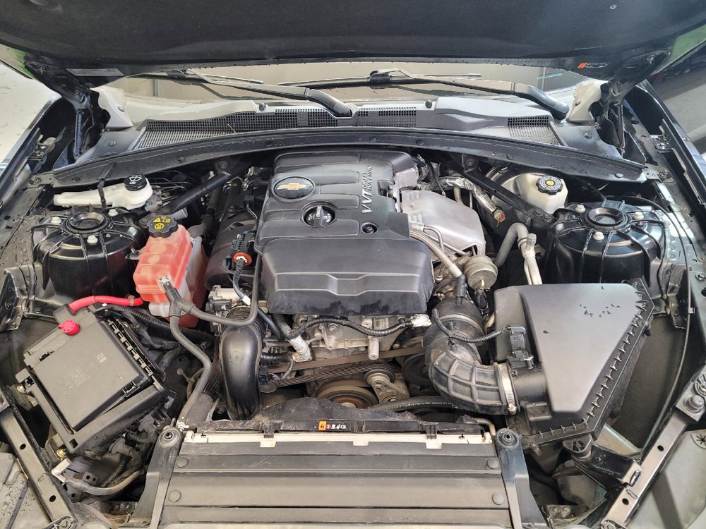 Used 2019 Chevrolet Camaro LT RWD image 30