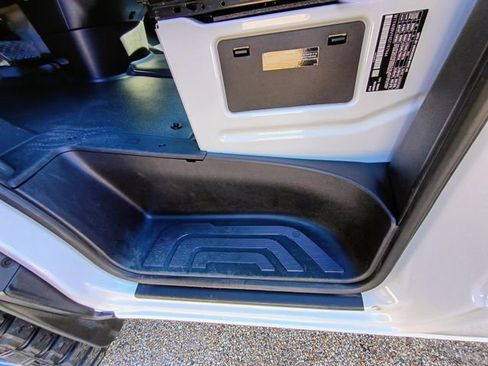 Used 2025 Mercedes-Benz Sprinter 2500 image 27
