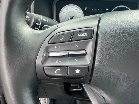 Certified 2023 Hyundai Kona Limited image 32