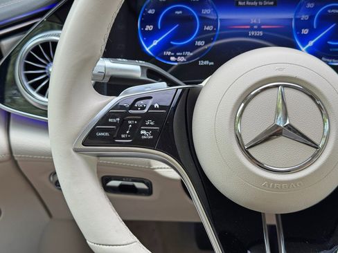 Used 2023 Mercedes-Benz EQS 580 4MATIC Sedan image 22