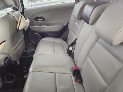 Used 2018 Honda HR-V EX-L image 6