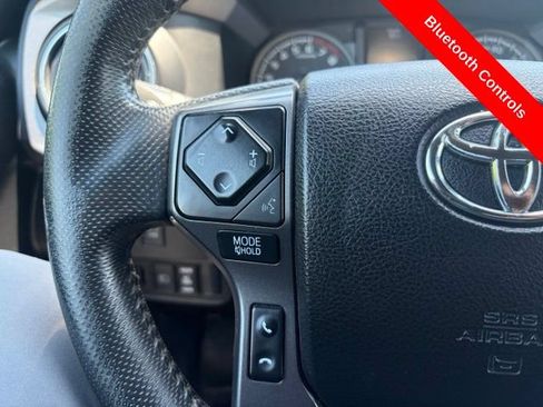 Used 2022 Toyota Tacoma TRD Sport w/ TRD Premium Sport Package AWD/4WD image 35
