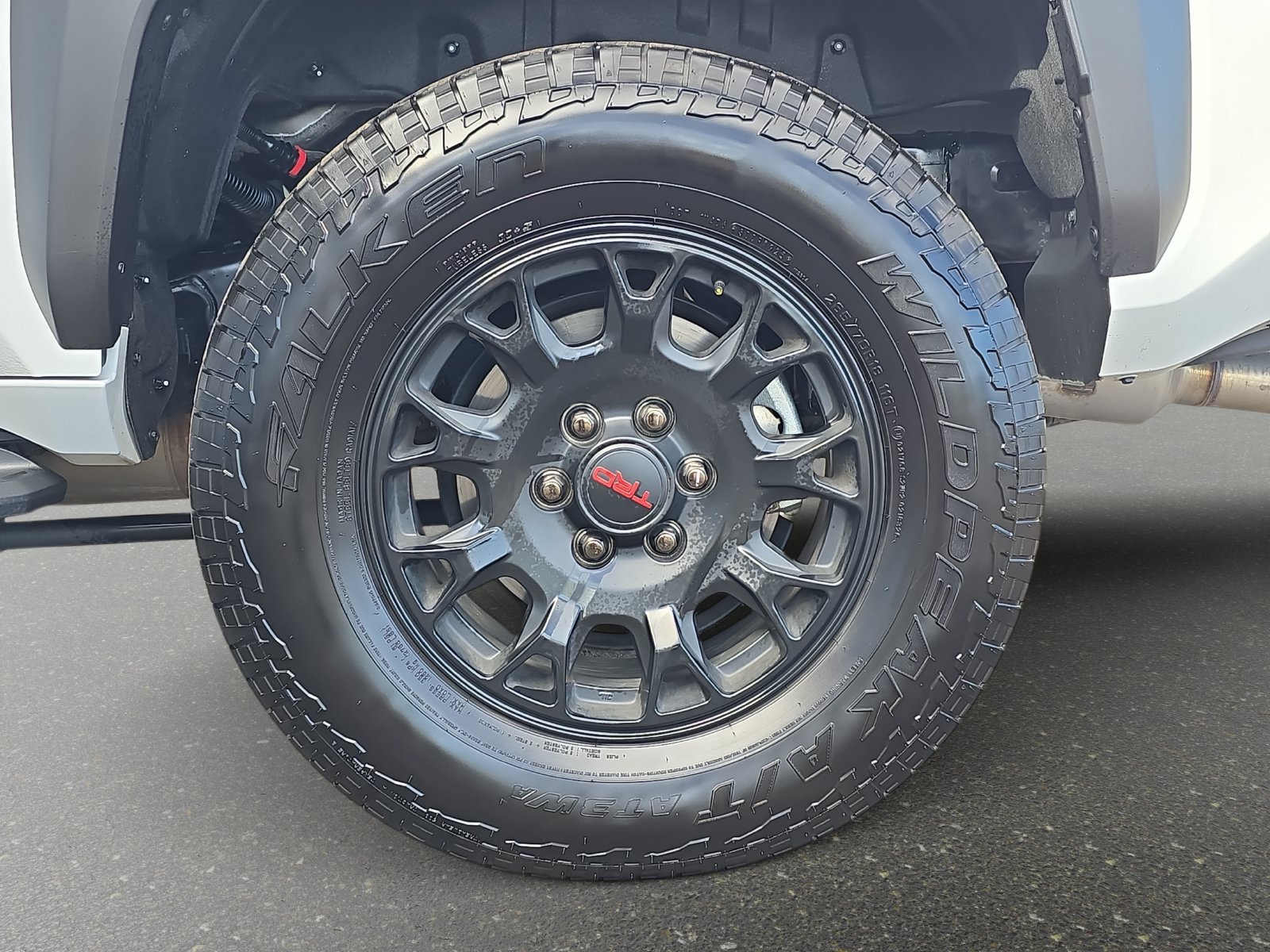 Used 2025 Toyota 4Runner TRD Off-Road Premium w/ Tow Technology Package AWD/4WD image 34