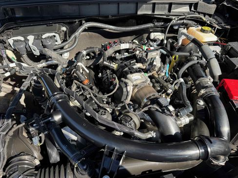 Used 2022 Ford Bronco Wildtrak image 32