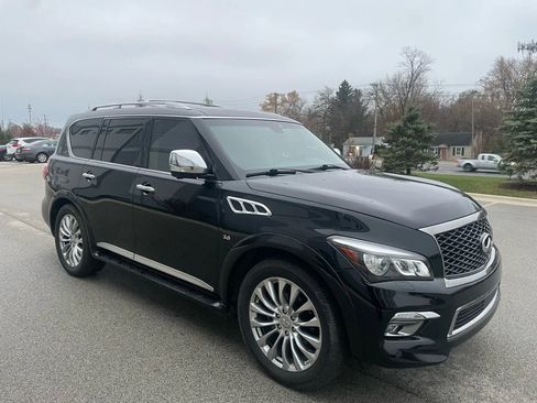 Used 2017 INFINITI QX80 2WD w/ Deluxe Technology Package image 3
