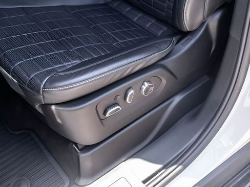 Certified 2025 Cadillac Escalade V AWD/4WD image 8