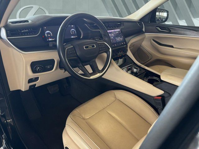 Used 2022 Jeep Grand Cherokee L Limited AWD/4WD image 10