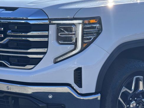 Used 2025 GMC Sierra 1500 SLT w/ SLT Premium Plus Package image 6