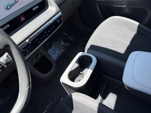 Used 2024 Hyundai Ioniq 5 SE RWD image 13