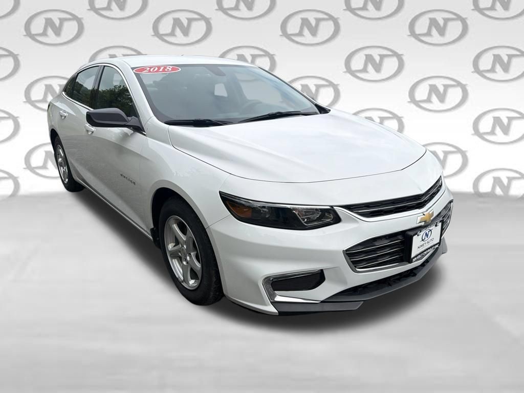 Certified 2018 Chevrolet Malibu LS FWD image 17