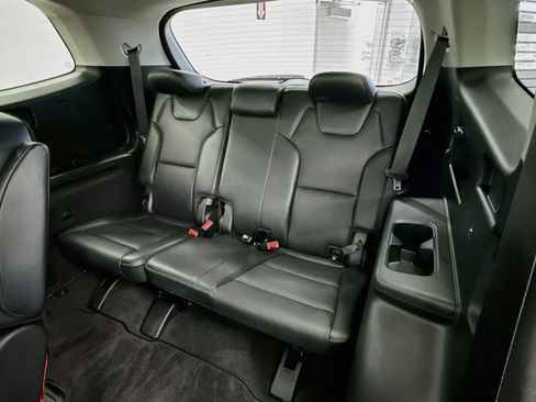 Used 2025 Kia Telluride S FWD image 28