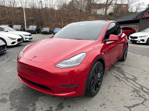 Used 2022 Tesla Model Y Performance image 2