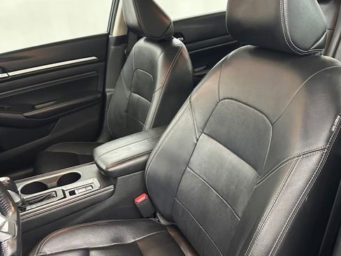 Used 2019 Nissan Altima 2.5 Platinum AWD/4WD image 13