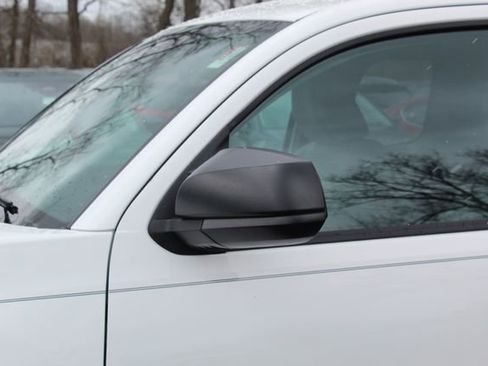 Used 2023 Toyota Tacoma SR image 12