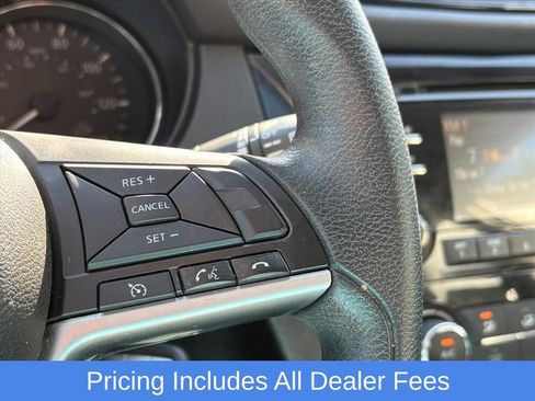 Used 2017 Nissan Rogue S AWD/4WD image 14