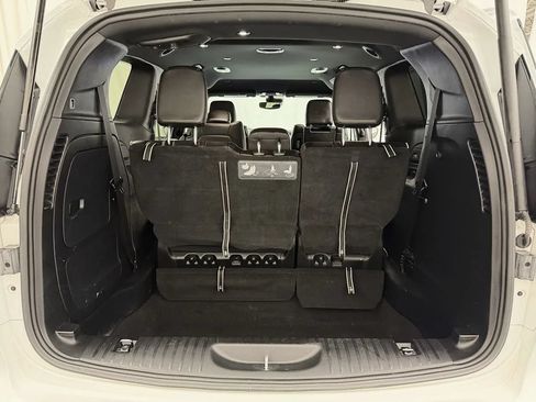 Used 2021 Chrysler Pacifica Limited w/ Uconnect Theater Family Group FWD image 35