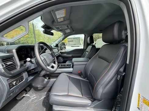 New 2026 Ford F250 Lariat w/ Chrome Package image 14