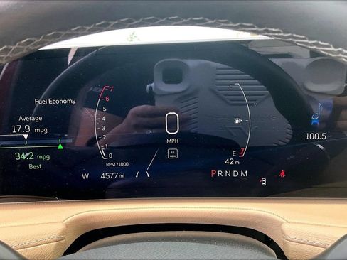 Used 2024 Cadillac XT4 Premium Luxury w/ Active Safety Package FWD image 22